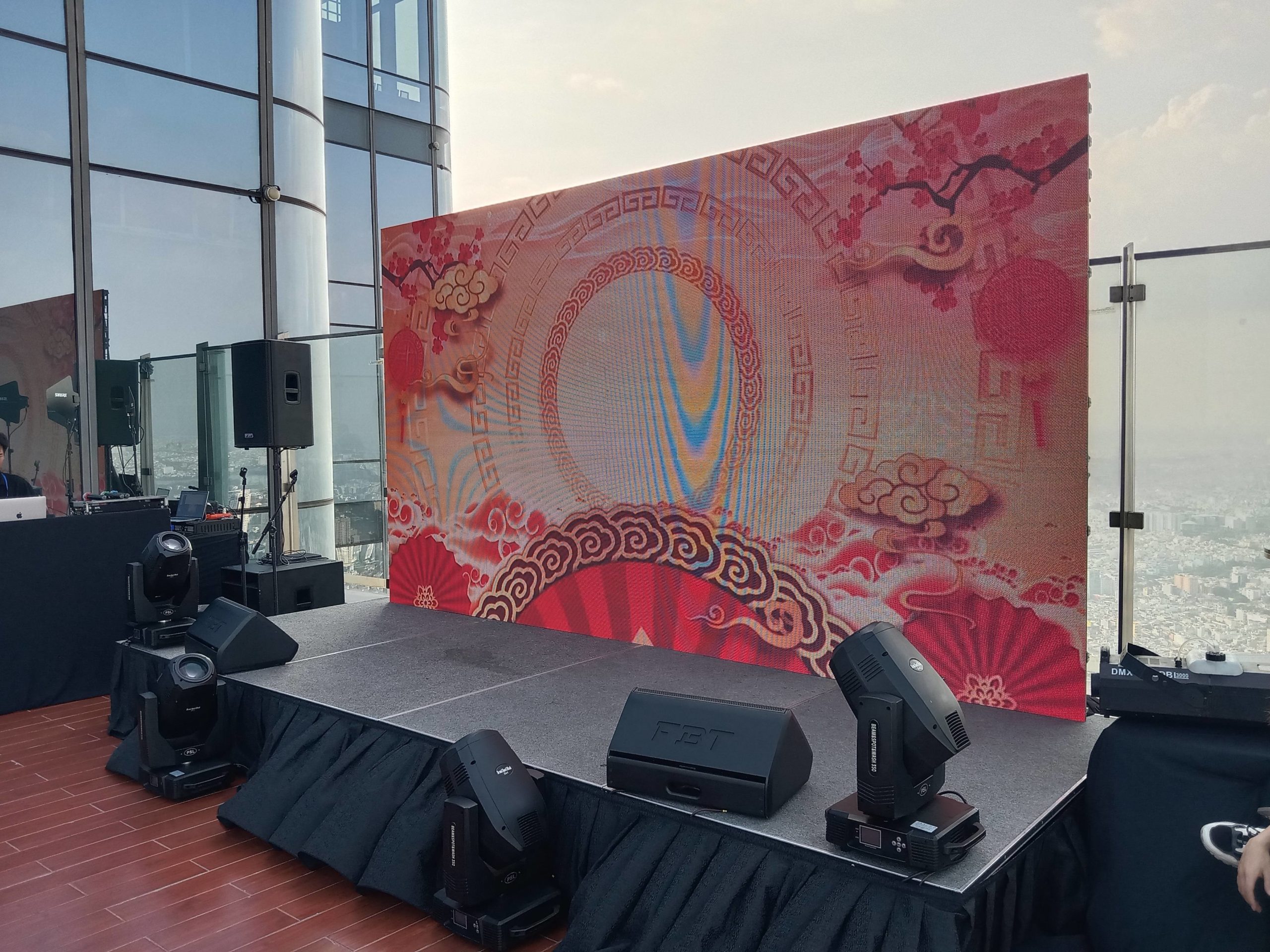 Sự kiện 28 - 2