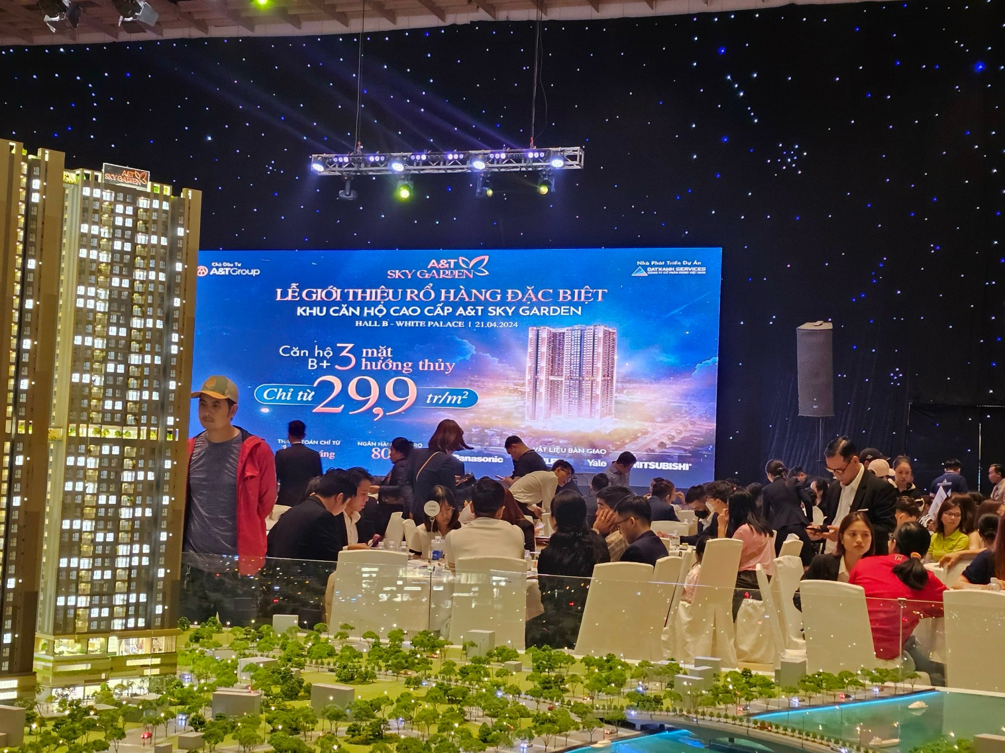 ĐẤT XANH MIỀN ĐÔNG